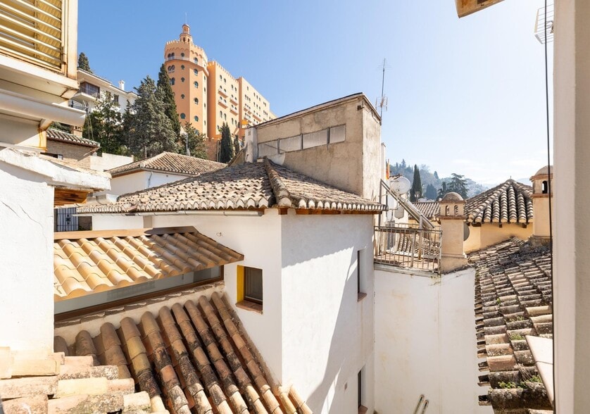 Calle Plegadero Bajo, Granada, Granada for sale - Building Photo - Image 3 of 34