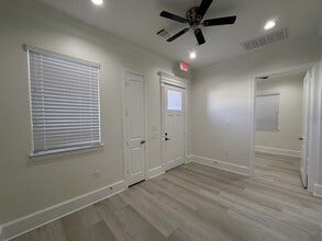 12410 Spring Cypress Rd, Tomball, TX to rent Interior Photo- Image 2 of 13