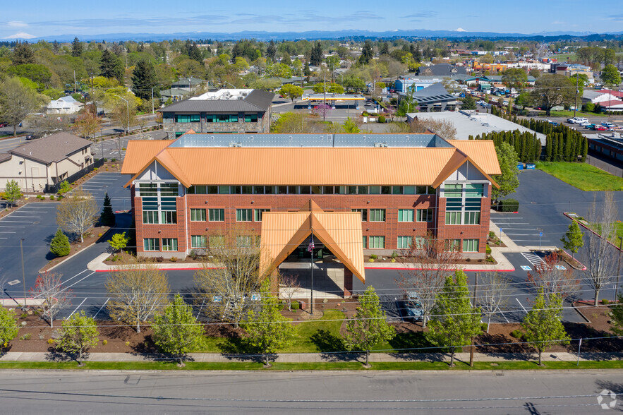 1220 20th St SE, Salem, OR for rent - Aerial - Image 1 of 8