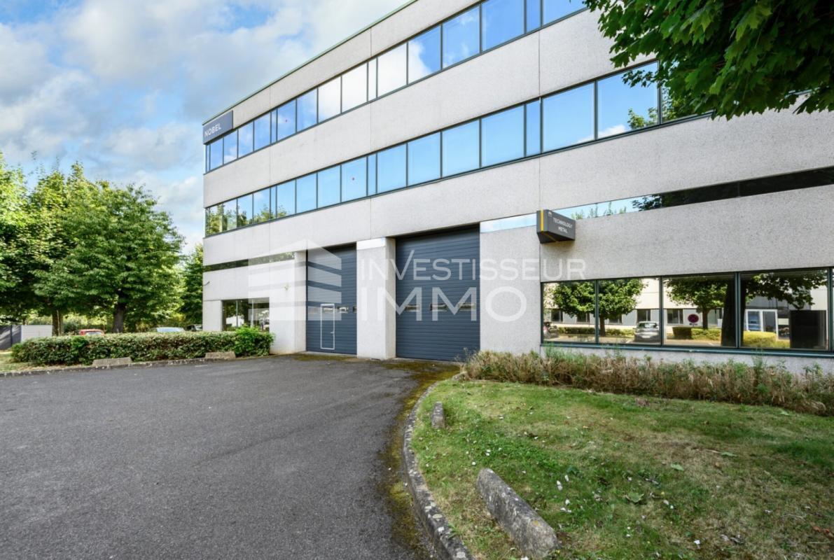 Office in Antony to rent Building Photo- Image 1 of 4