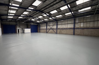 Honeywell Ln, Oldham to rent Interior Photo- Image 1 of 2