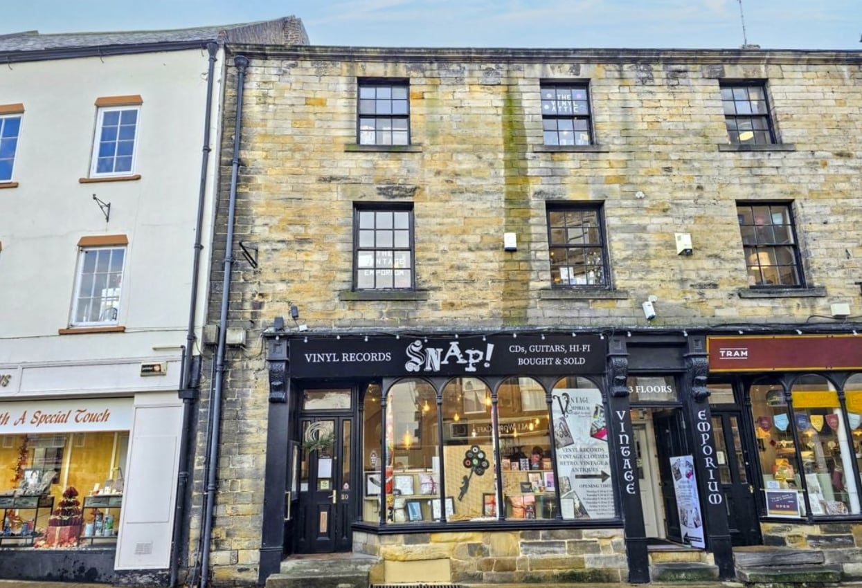 20 Market Pl, Hexham for sale Primary Photo- Image 1 of 7