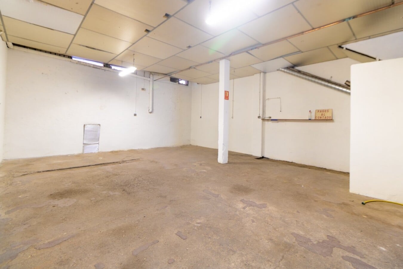 Guadalajara, GUA 19001 -  -  - Interior Photo - Image 1 of 10