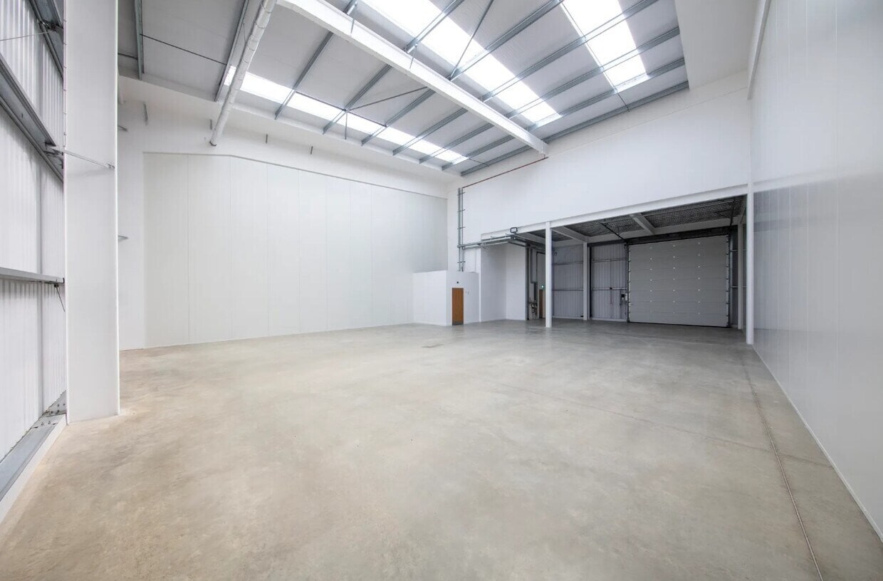 Vulcan Way, Wimborne to rent Interior Photo- Image 1 of 3
