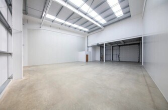 Vulcan Way, Wimborne to rent Interior Photo- Image 1 of 3