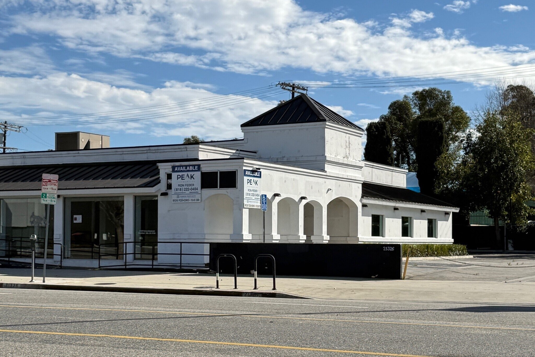 21326 Ventura Blvd, Woodland Hills, CA for sale Building Photo- Image 1 of 1