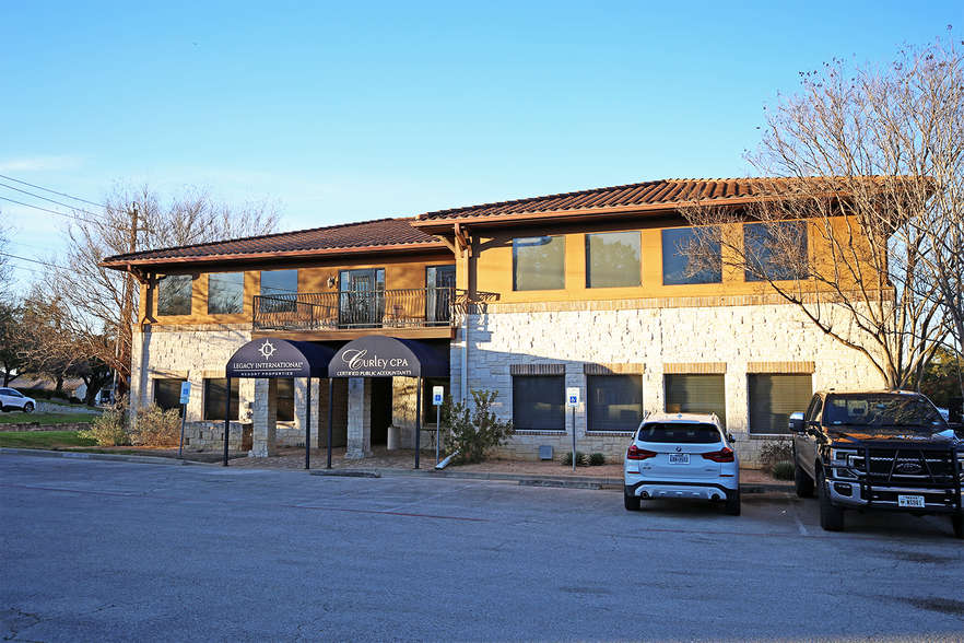 2101 Lakeway Blvd, Lakeway, TX for rent - Building Photo - Image 1 of 4