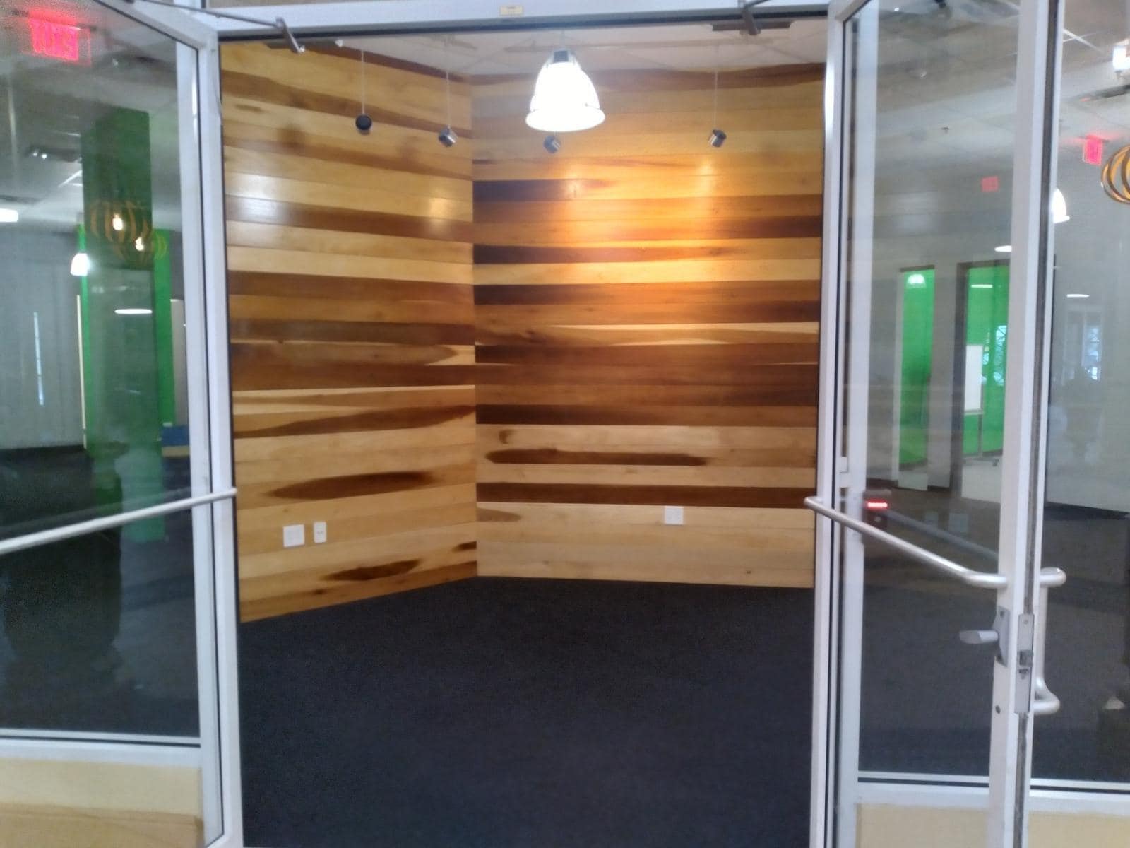 122 W Pine St, Orlando, FL to rent Interior Photo- Image 1 of 9