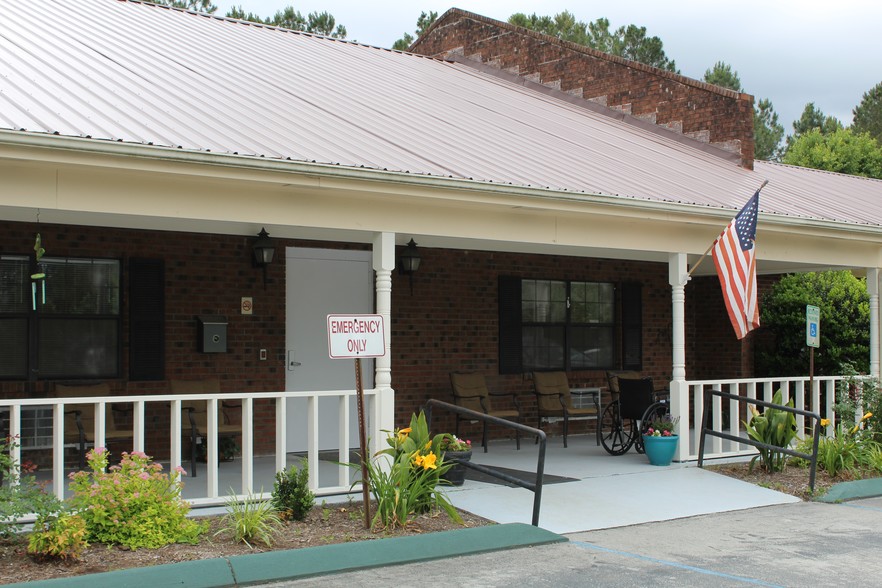 104 Efird Blvd, New Bern, NC for sale - Primary Photo - Image 1 of 1