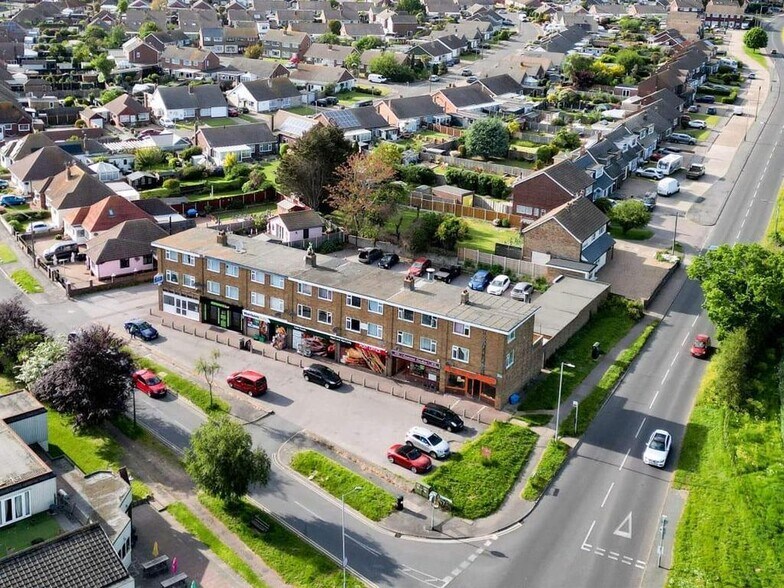 3 Tudor Para, Jaywick for sale - Building Photo - Image 1 of 1