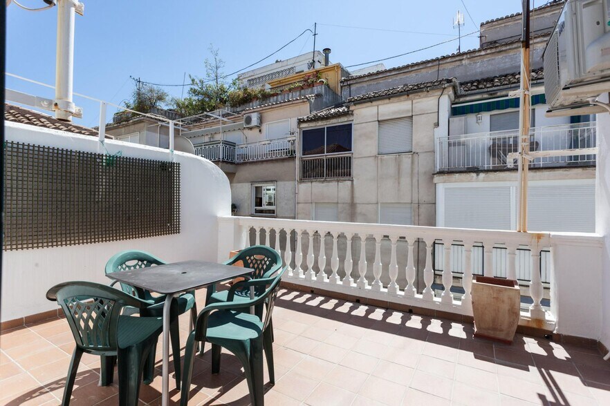 Calle Buensuceso, 30, Granada, Granada for sale - Building Photo - Image 2 of 39