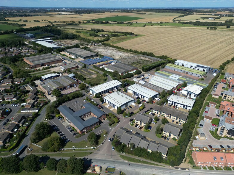 Babraham Rd, Cambridge to rent - Aerial - Image 3 of 3