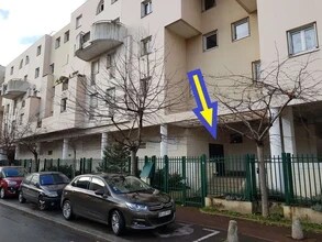 Rue Du Goulet, Aubervilliers to rent Building Photo- Image 1 of 4