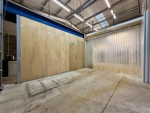 Adelphi Way, Chesterfield to rent Interior Photo- Image 1 of 5