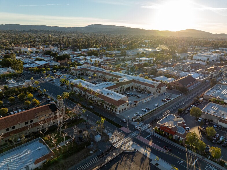 101 E Redlands Blvd, Redlands, CA for rent - Building Photo - Image 3 of 32