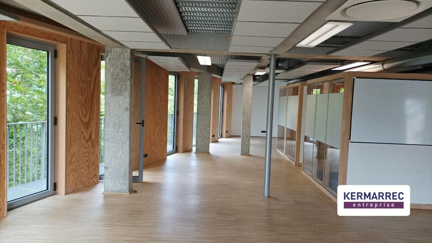 Office in Nantes to rent Building Photo- Image 1 of 5