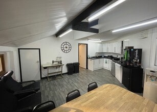 Malthouse Ln, Hurstpierpoint to rent Interior Photo- Image 1 of 5
