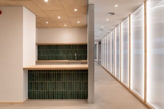 Passeig De La Zona Franca, 135-139, Barcelona, Barcelona to rent Interior Photo- Image 1 of 27