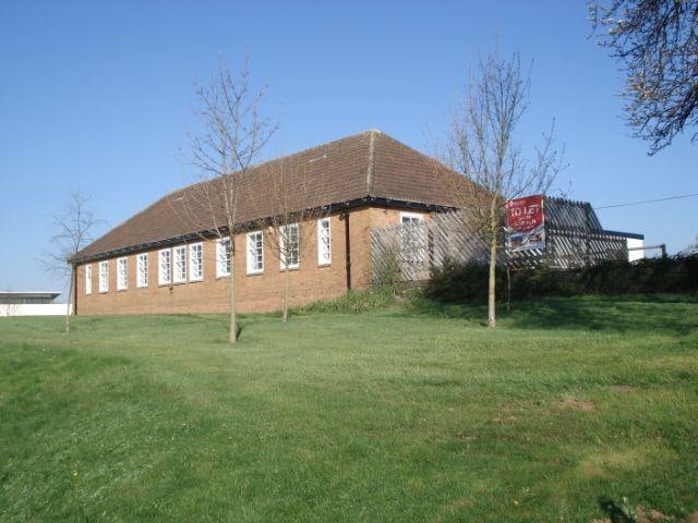 Oak Dr, Hartlebury to rent Primary Photo- Image 1 of 10