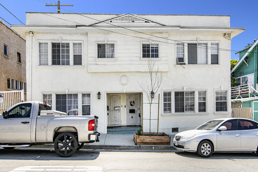 216 S St Louis St, Los Angeles, CA for sale - Building Photo - Image 1 of 1