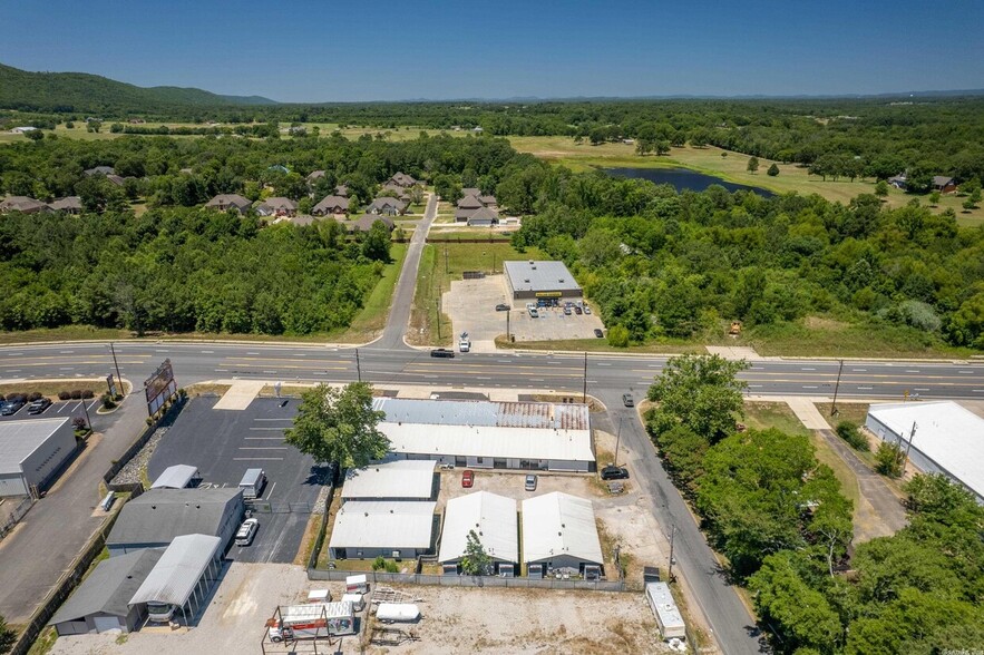 10 Long Beach Dr, Lake Hamilton, AR for sale - Primary Photo - Image 1 of 1