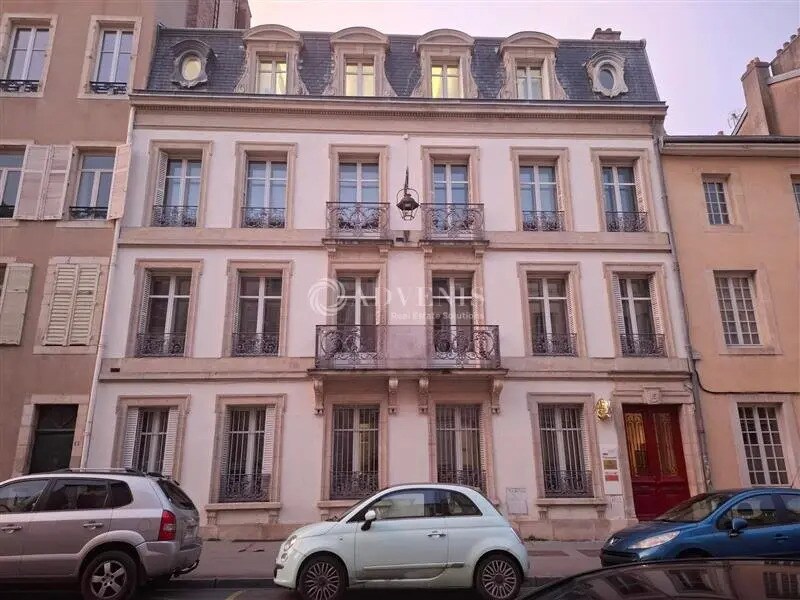 Vente Bureaux 590 m² - Photo 1