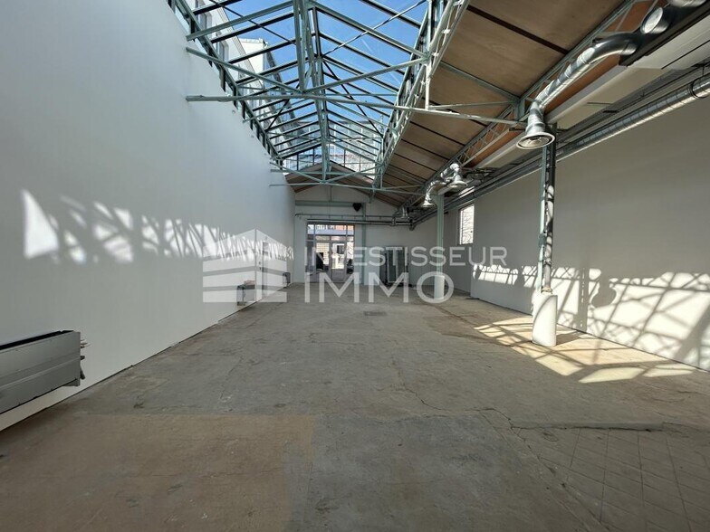 Office in Malakoff to rent - Interior Photo - Image 2 of 8