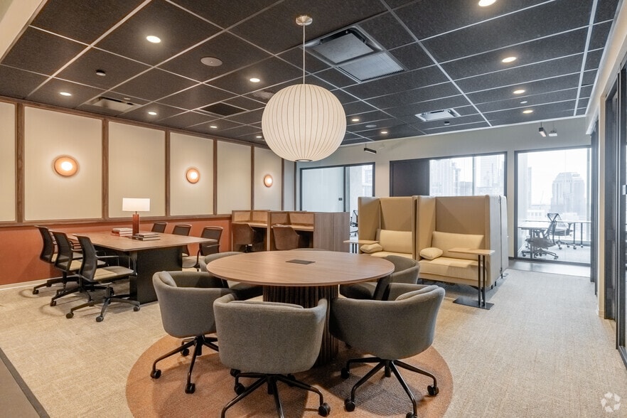 21 Platform Way S, Nashville, TN to rent - Interior Photo - Image 3 of 36