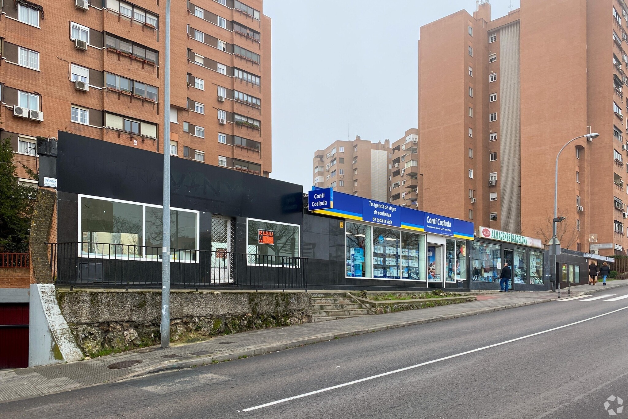 Calle de Honduras, 18 B, Coslada, Madrid to rent Primary Photo- Image 1 of 3