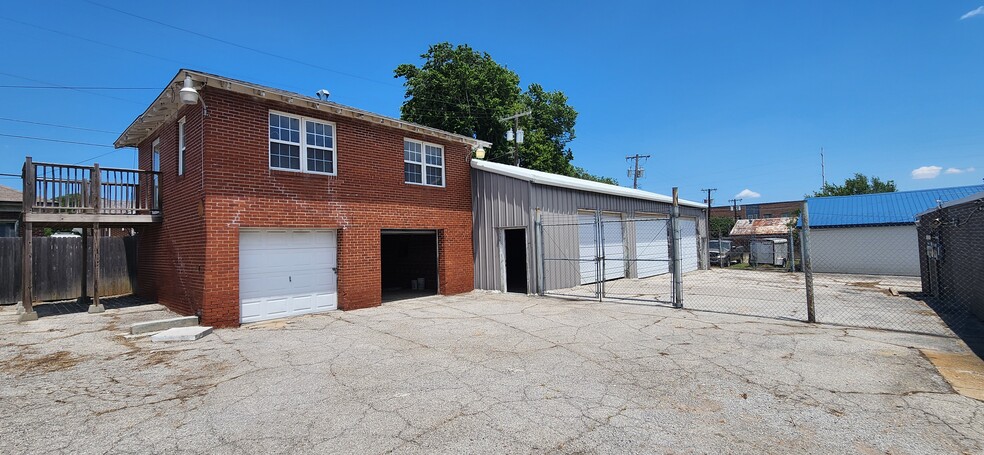 2235 E 6th St, Tulsa, OK for rent - Building Photo - Image 2 of 7