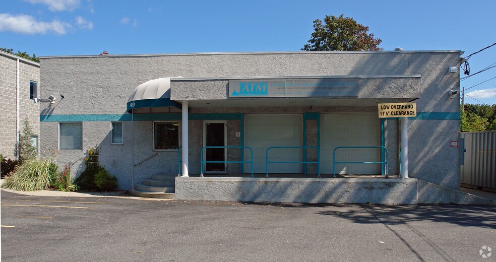 49 Rider Ave, Patchogue, NY 11772 UK