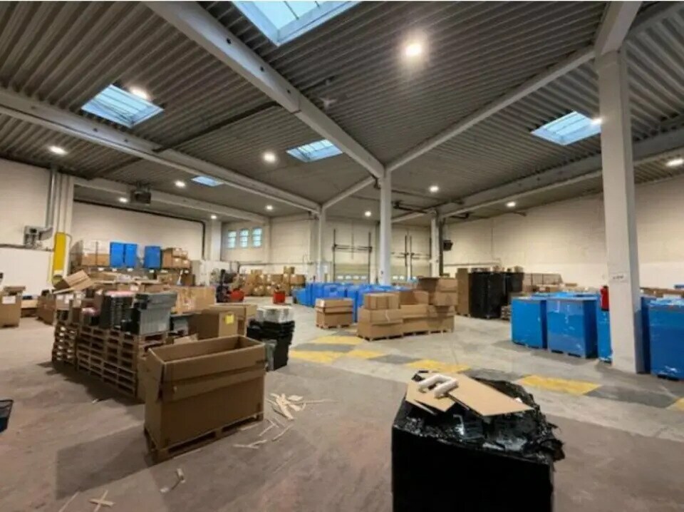Industrial in Goussainville to rent Interior Photo- Image 1 of 2