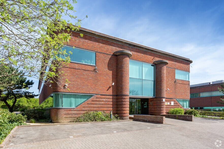 2430 Aztec, Almondsbury to rent - Building Photo - Image 3 of 20