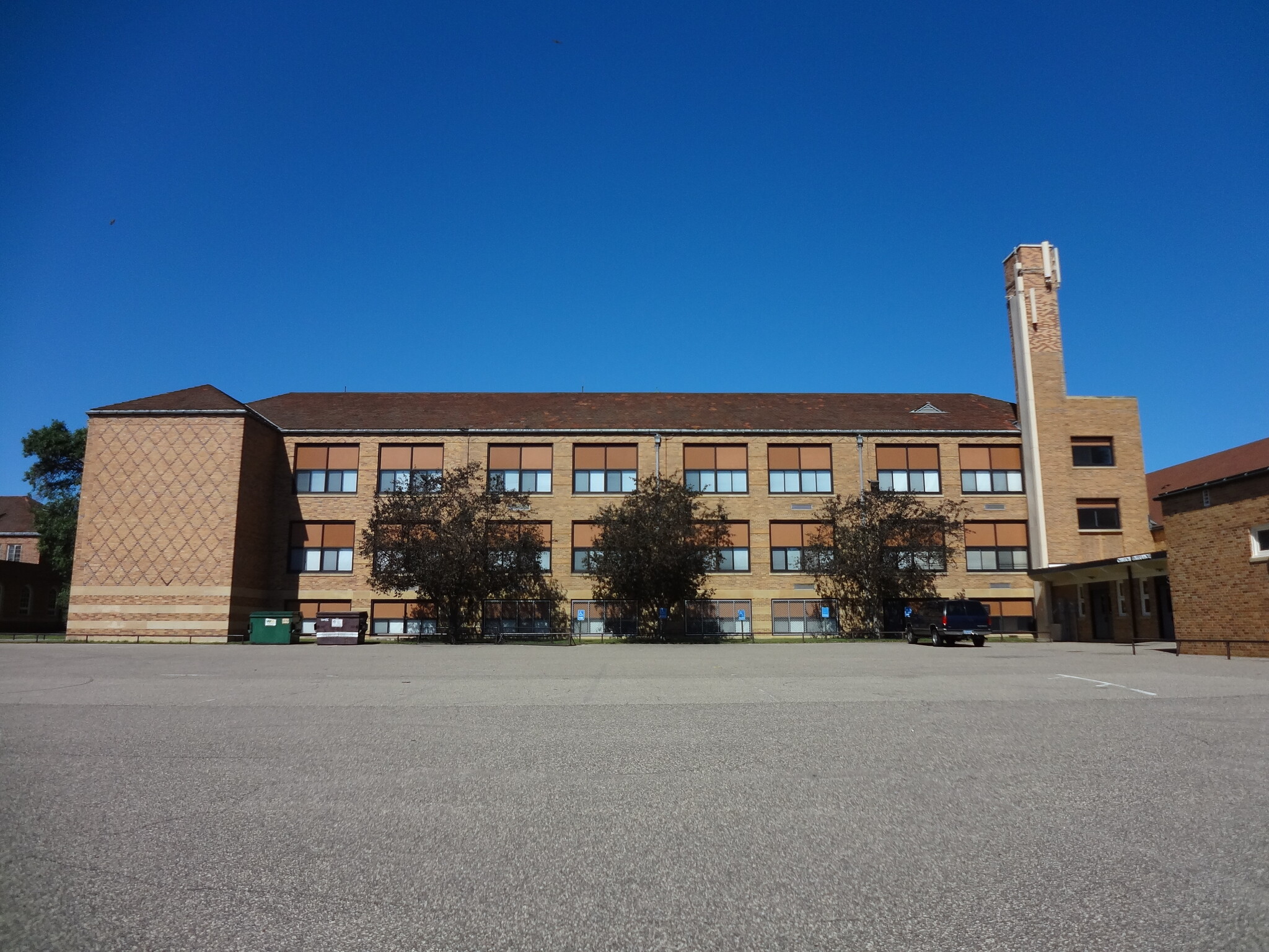 5140 Fremont Ave N, Brooklyn Center, MN for sale Building Photo- Image 1 of 5