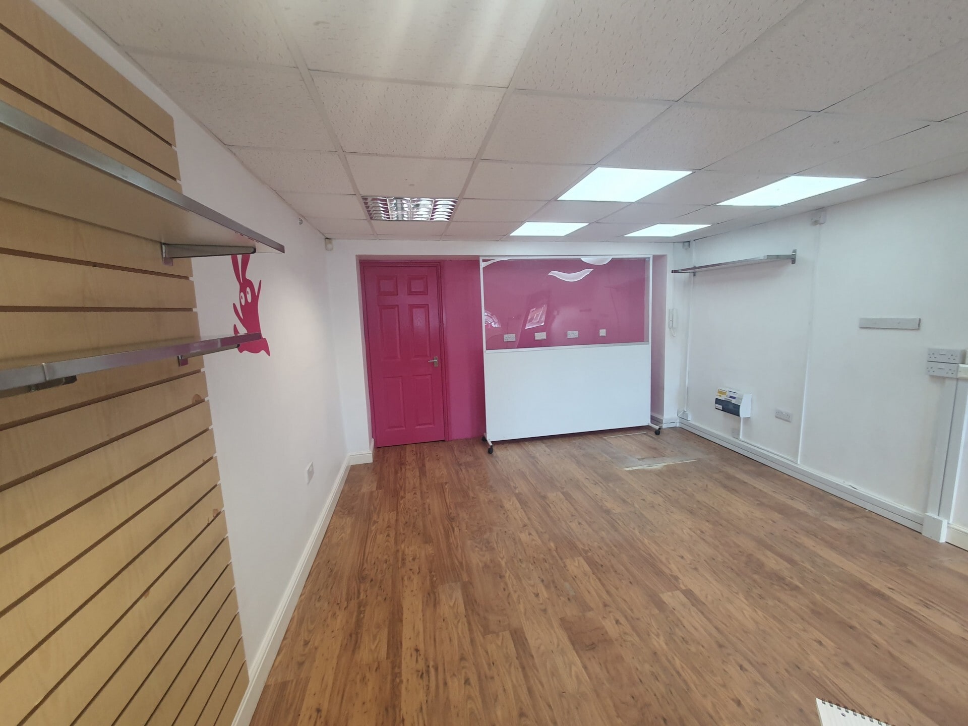 1-7 Bankfield Rd, Huddersfield to rent Interior Photo- Image 1 of 2