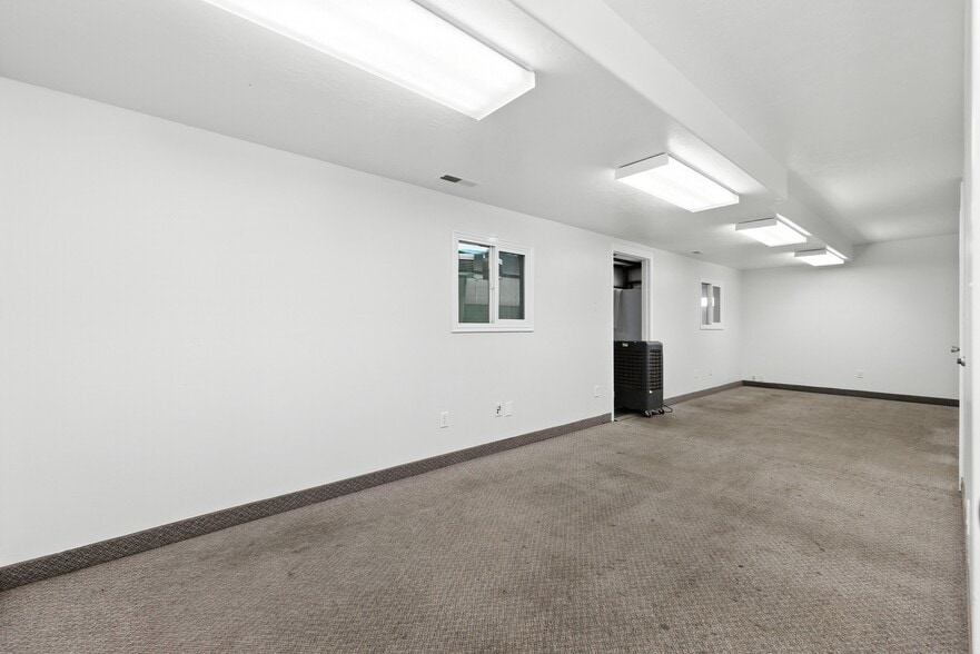376-384 Commerce Loop, Orem, UT to rent - Building Photo - Image 3 of 24
