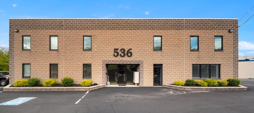 536 N Trooper Rd, Norristown, PA for rent - Building Photo - Image 1 of 12