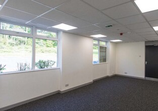 Hortonwood 33, Telford to rent Interior Photo- Image 2 of 2