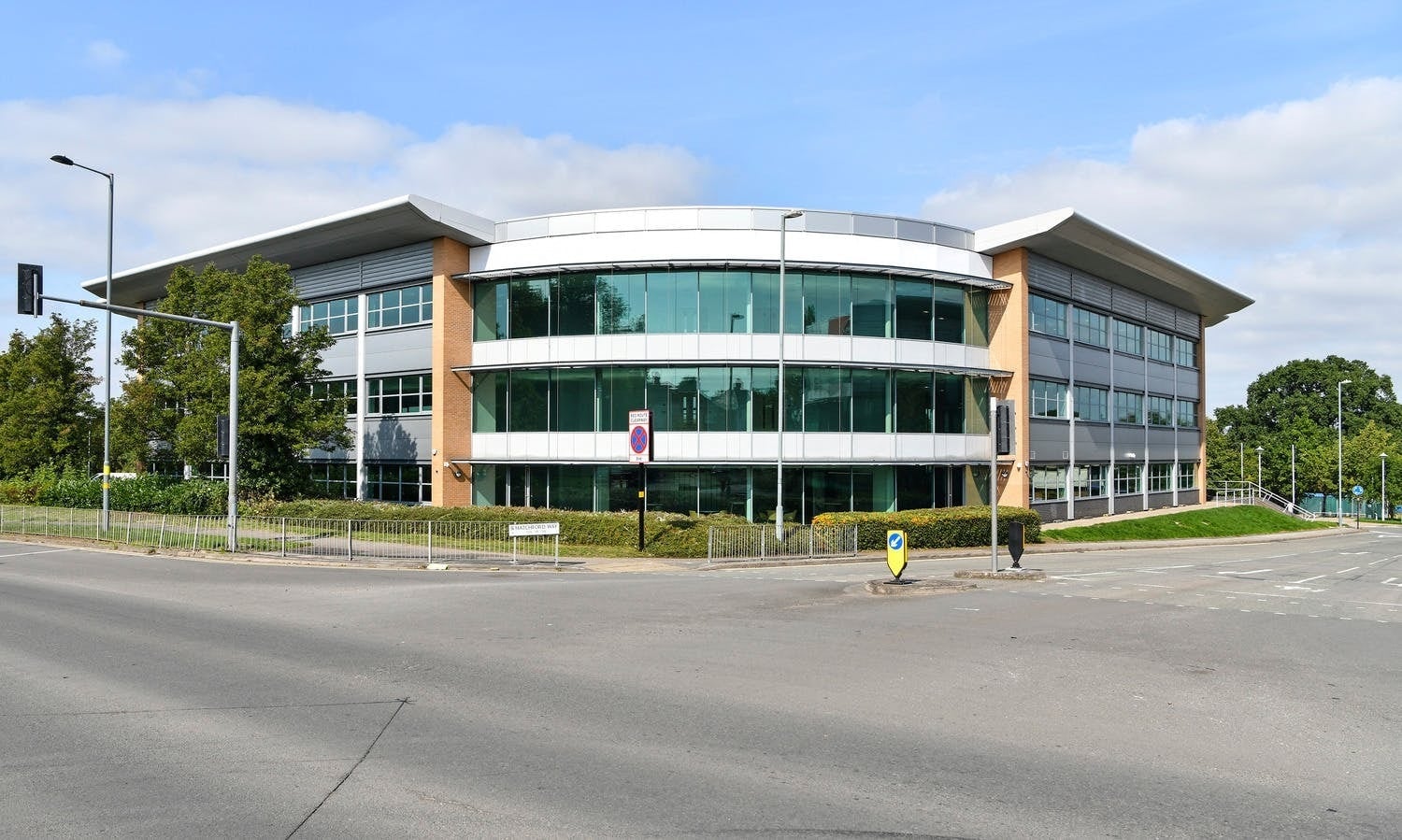 2 Hatchford Way, Birmingham to rent Building Photo- Image 1 of 17