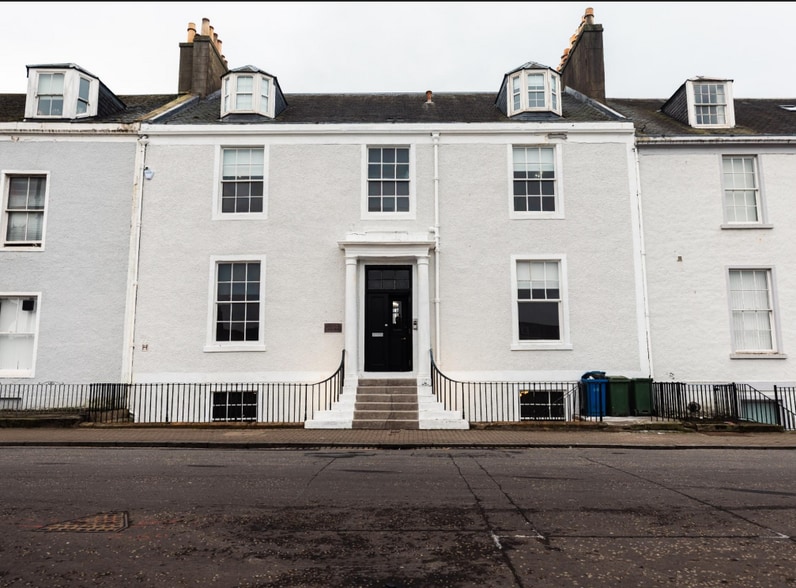21 Wellington Sq, Ayr to rent - Building Photo - Image 1 of 6