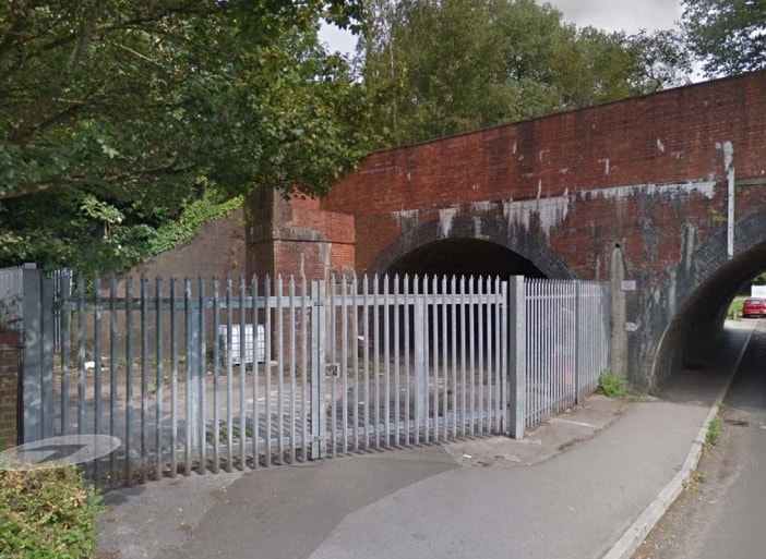 233 Arches Bridge, Salisbury to rent Primary Photo- Image 1 of 3