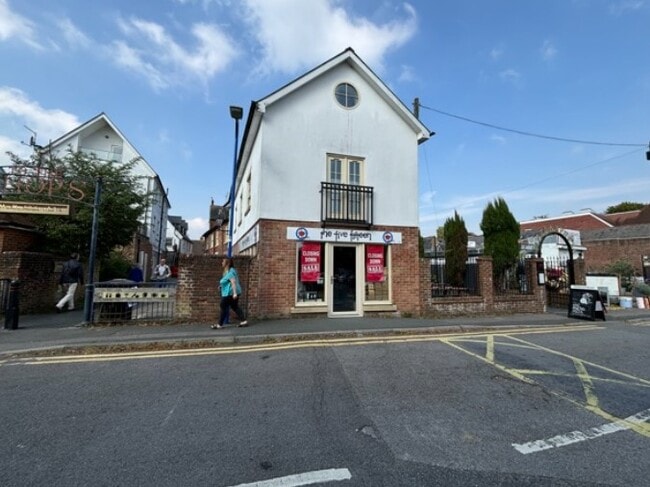 More details for 23A Chapel St, Petersfield - Retail to Rent