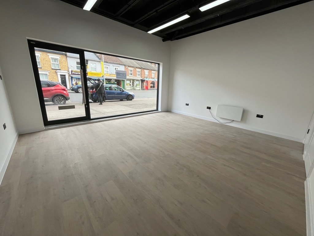 26 North Station Rd, Colchester to rent Interior Photo- Image 1 of 5