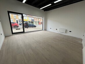 26 North Station Rd, Colchester to rent Interior Photo- Image 1 of 5