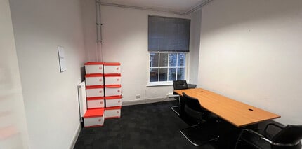 68 Donegall Pass, Belfast for sale Interior Photo- Image 2 of 6