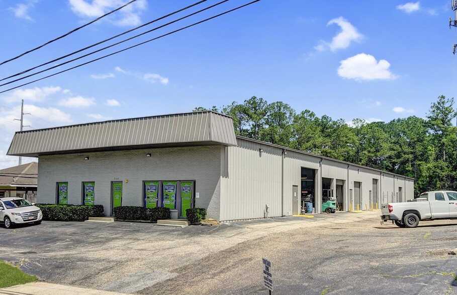 2565 Government Blvd, Mobile, AL for rent - Building Photo - Image 1 of 4