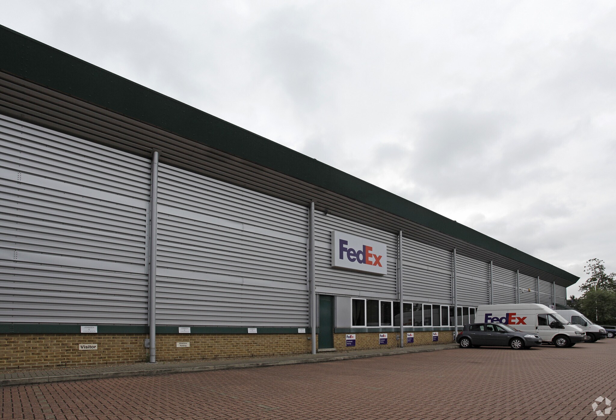 Newtons Ct, Dartford for sale Primary Photo- Image 1 of 1