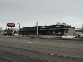 1100-1120 Charleston Ave, Mattoon, IL for sale Primary Photo- Image 1 of 1