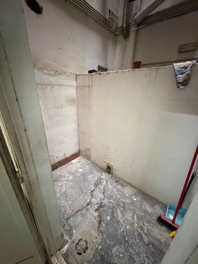 Esplugues de Llobregat, BAR 08950 - Unit - - - Interior Photo - Image 2 of 17