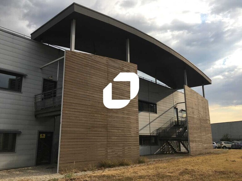 Avenue Satolas Green, Pusignan to rent - Building Photo - Image 1 of 8